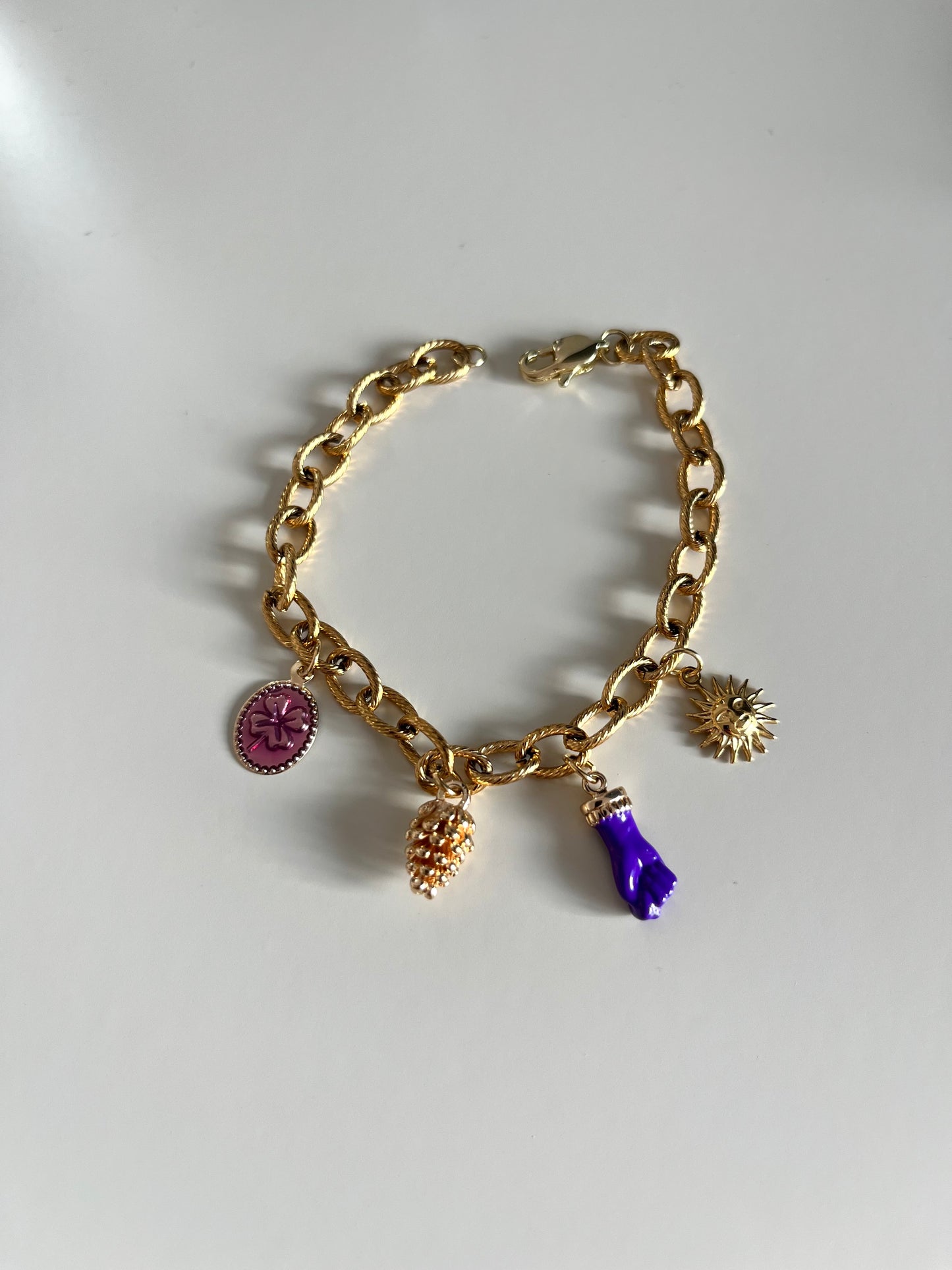 Bracelet main violette