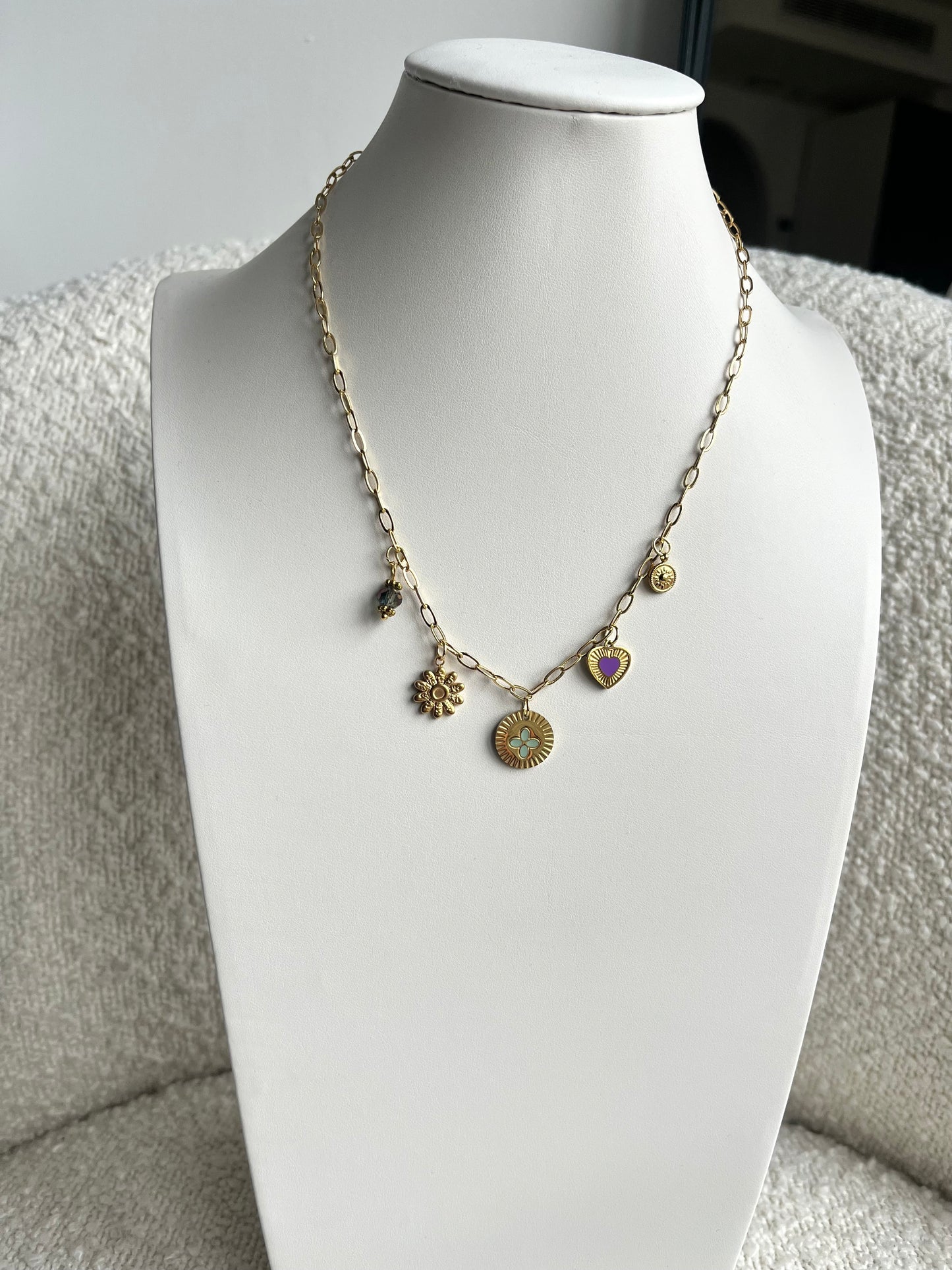 Collier fin étoile verte