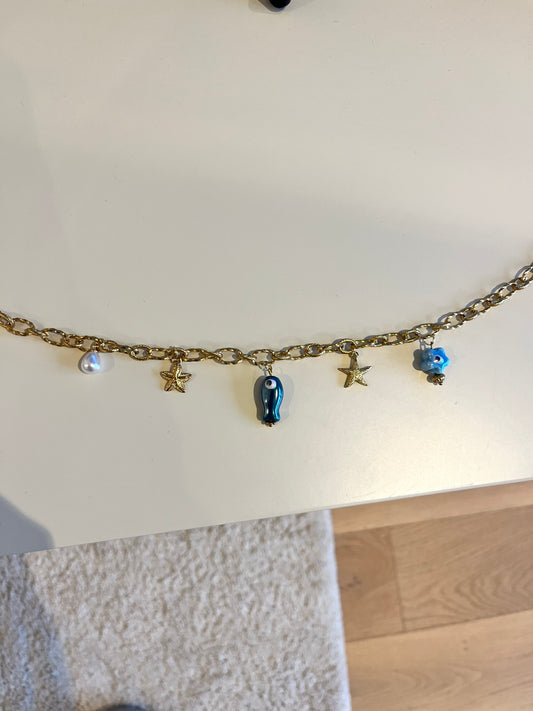 Collier poisson bleu