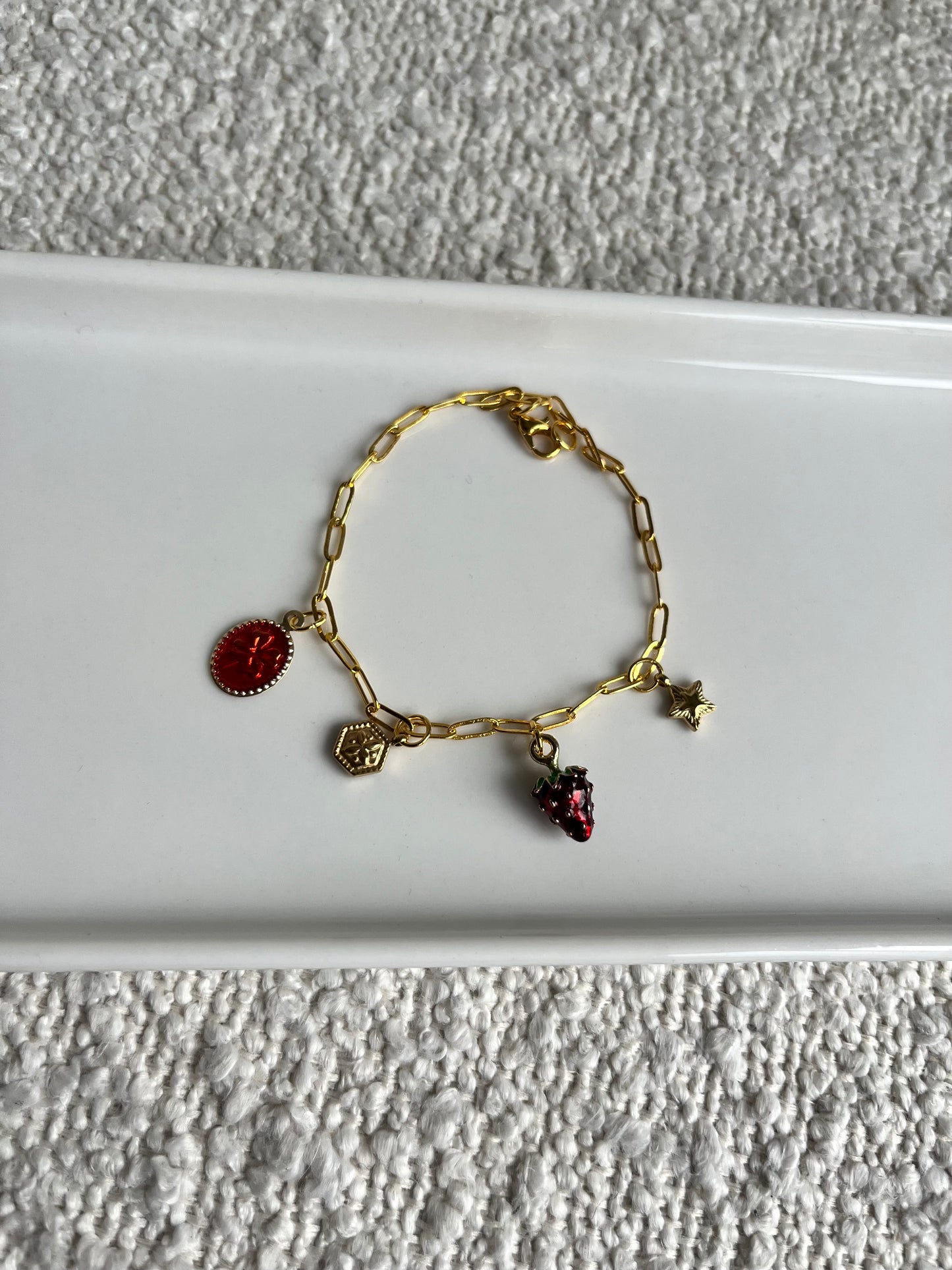 Bracelet strawberry