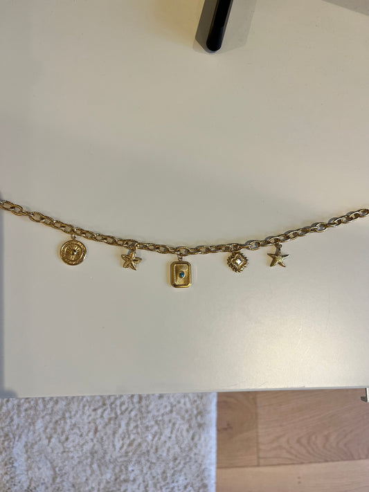 Collier doré