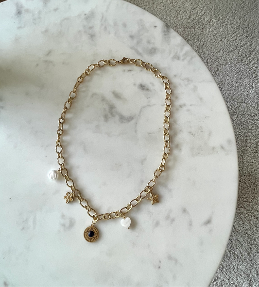 Collier nuit dorée