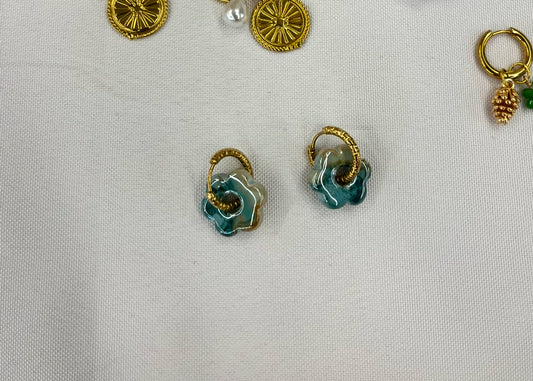 Boucles d'oreilles fleurs bleues
